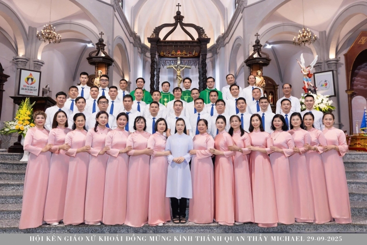 DƯỚI BÓNG THÁNH MICHAEL